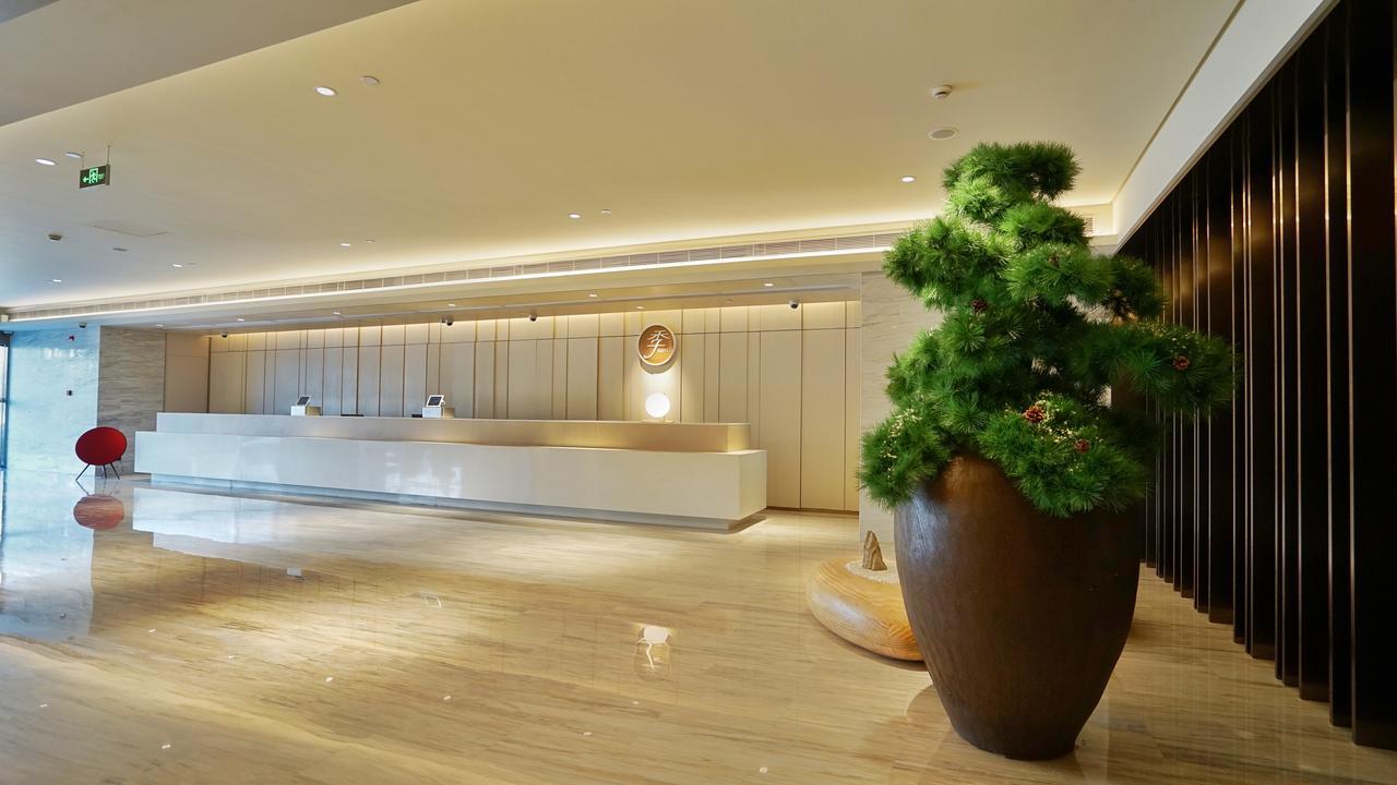 Ji Hotel Shanghai Hongqiao Hechuan Road Luaran gambar