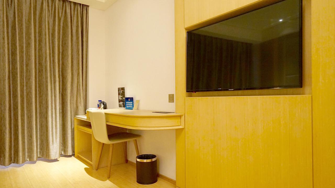 Ji Hotel Shanghai Hongqiao Hechuan Road Luaran gambar