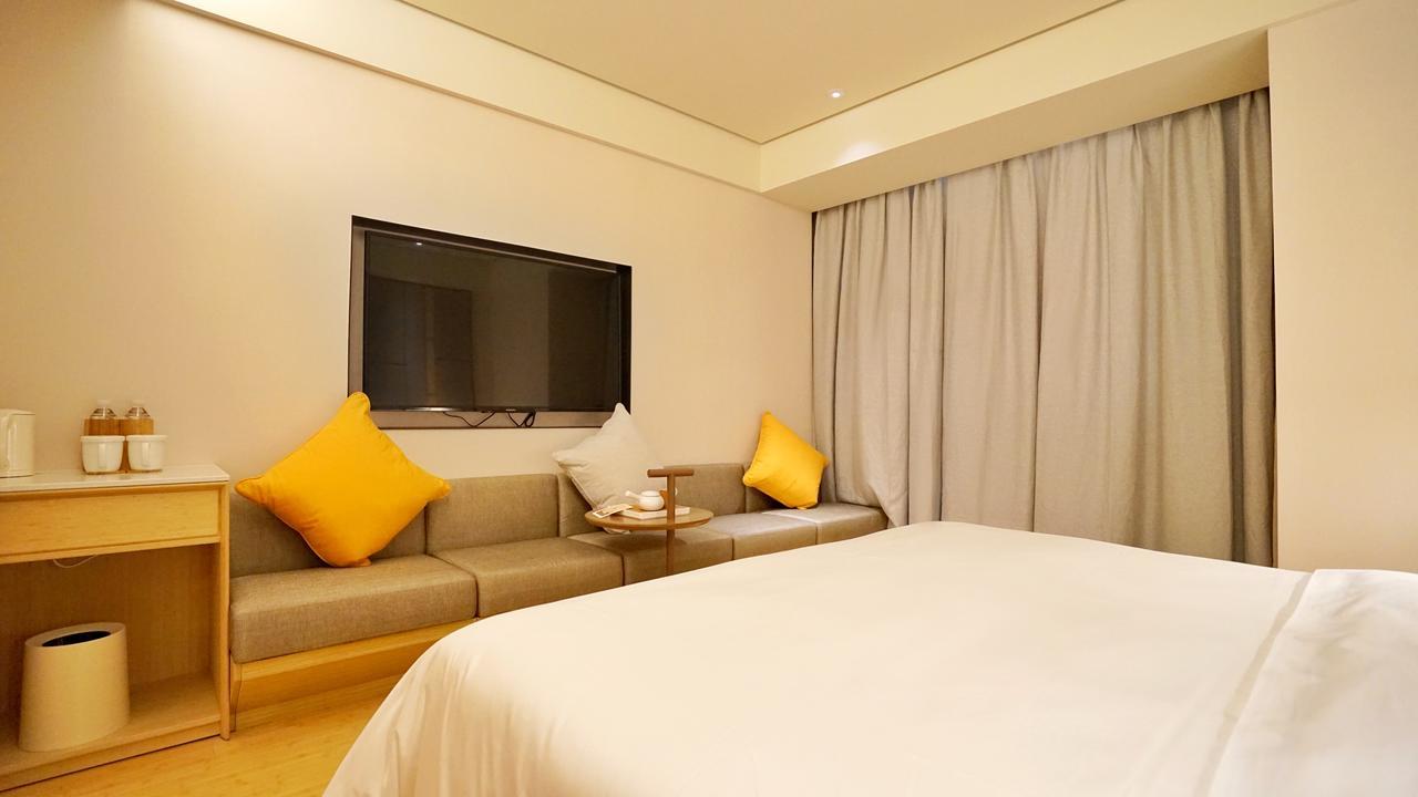 Ji Hotel Shanghai Hongqiao Hechuan Road Luaran gambar